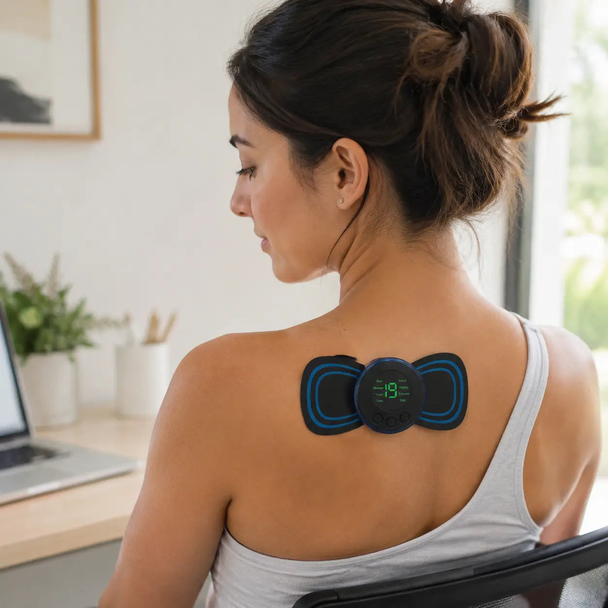 TENSX FLEXPULSE lifestyle view